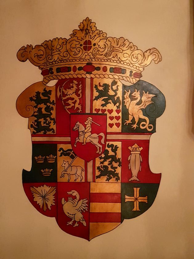 Våpenskjold Klosterkjelleren
